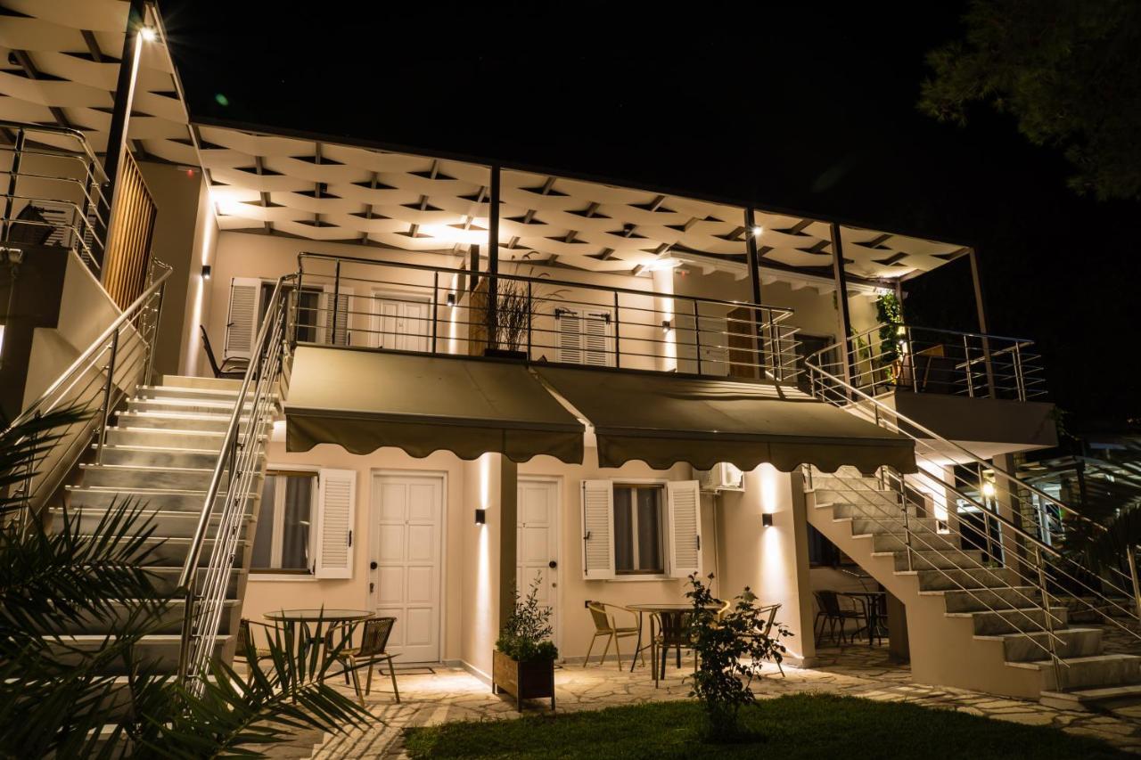 ליגיה Flisvos Seaside Apartments מראה חיצוני תמונה
