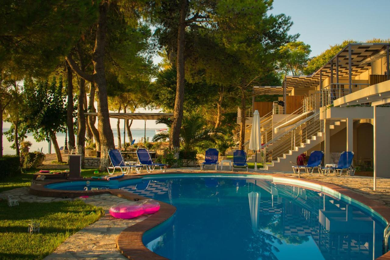 ליגיה Flisvos Seaside Apartments מראה חיצוני תמונה