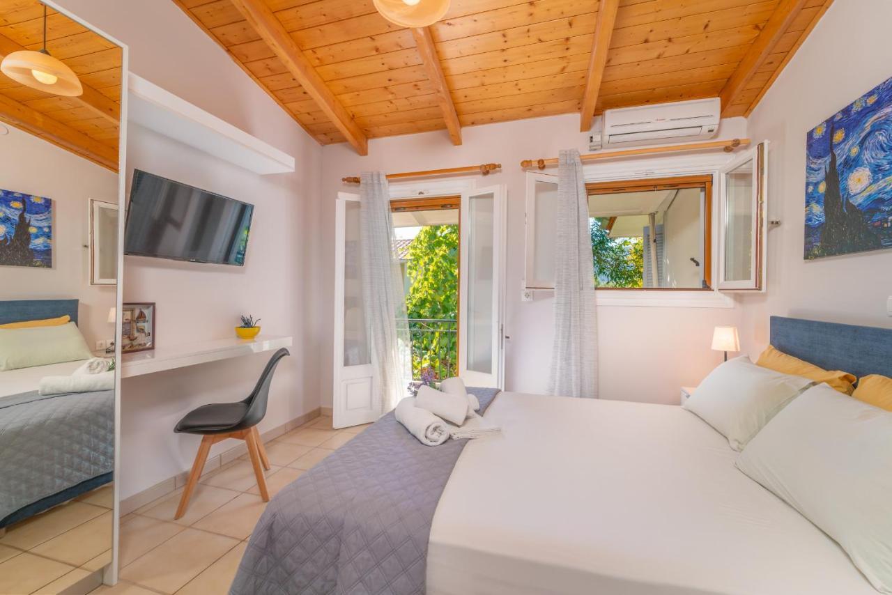 ליגיה Flisvos Seaside Apartments מראה חיצוני תמונה