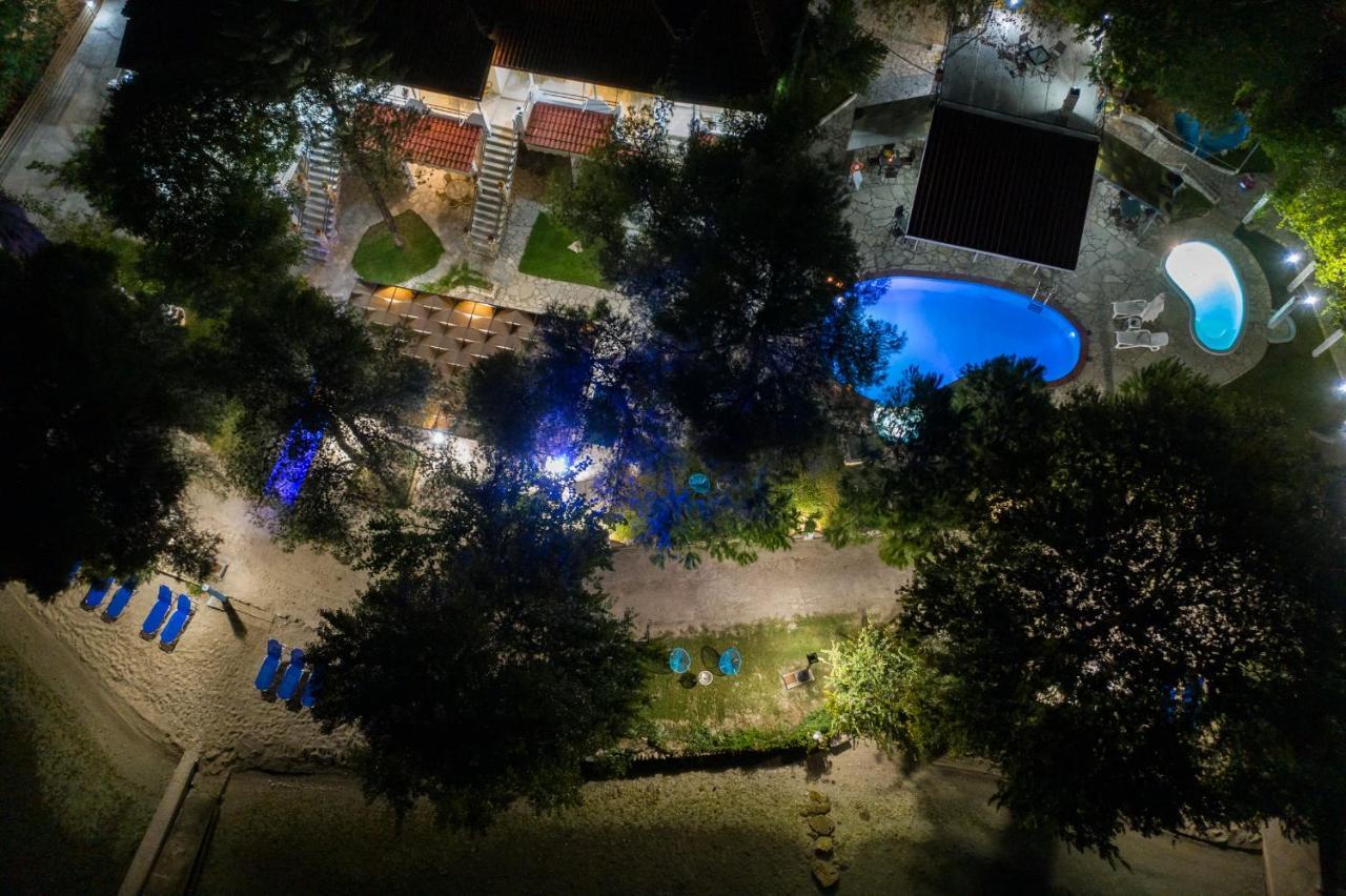 ליגיה Flisvos Seaside Apartments מראה חיצוני תמונה